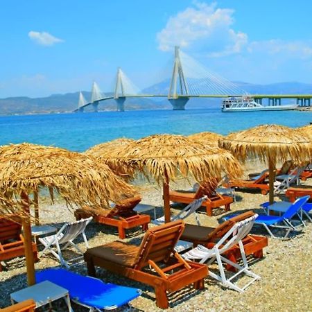 Patras Cozy Nest In The Vibrant City Center מראה חיצוני תמונה