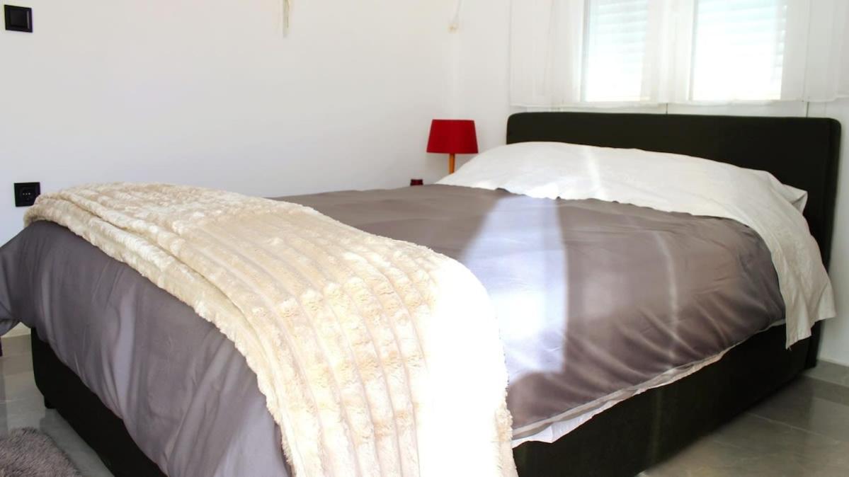 Patras Cozy Nest In The Vibrant City Center מראה חיצוני תמונה